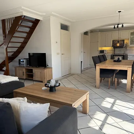 Vakantiehuis In Nabij En Zee