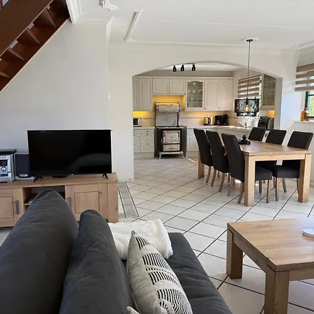 Vakantiehuis In Nabij En Zee *